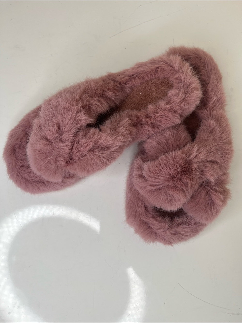 Plush Faux Fur Slide Slippers in Dusty Rose Women’s US Size 5, EU 35